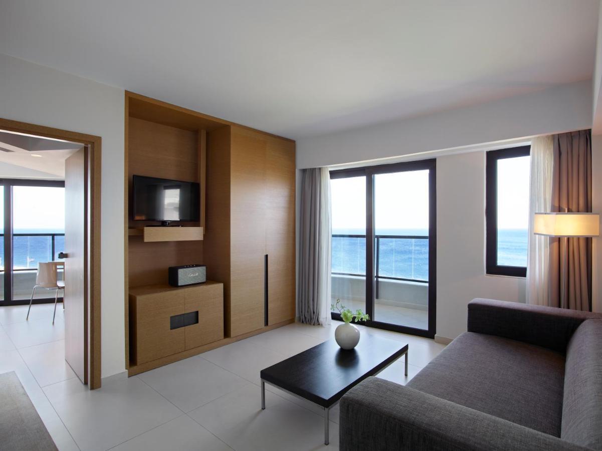 Cactus Hotel 4*